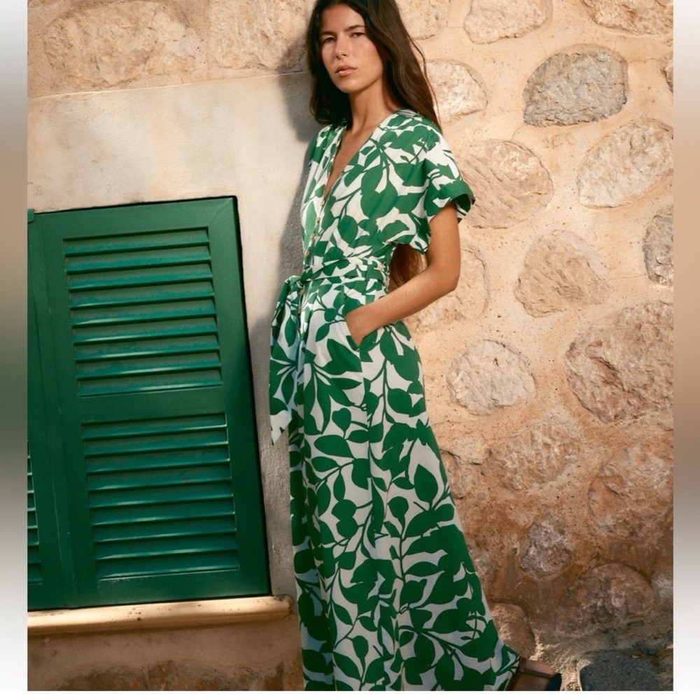 Green Leaf Print Maxi Dress